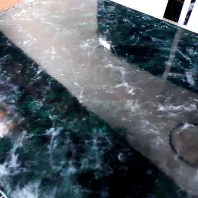 Capa de Marmorização: Granito Verde Ubatuba